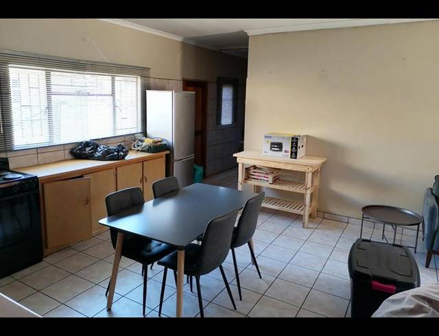 2 BEDROOM TOWNHOUSE FOR SALE IN WOLMARANSSTAD